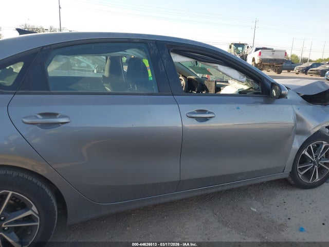 44626513 :رقم المزاد ، 3KPF24AD0RE809760 vin ، 2024 Kia Forte Lxs مزاد بيع