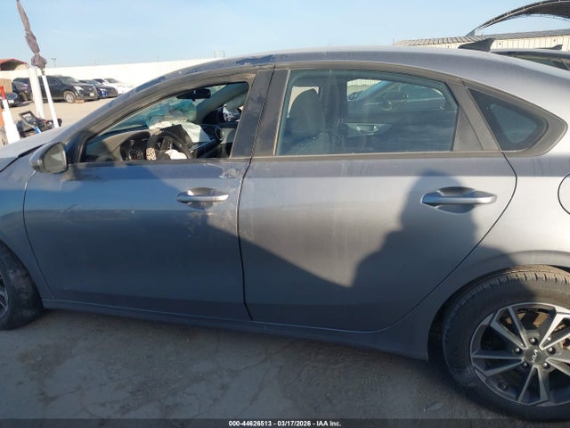 44626513 :رقم المزاد ، 3KPF24AD0RE809760 vin ، 2024 Kia Forte Lxs مزاد بيع