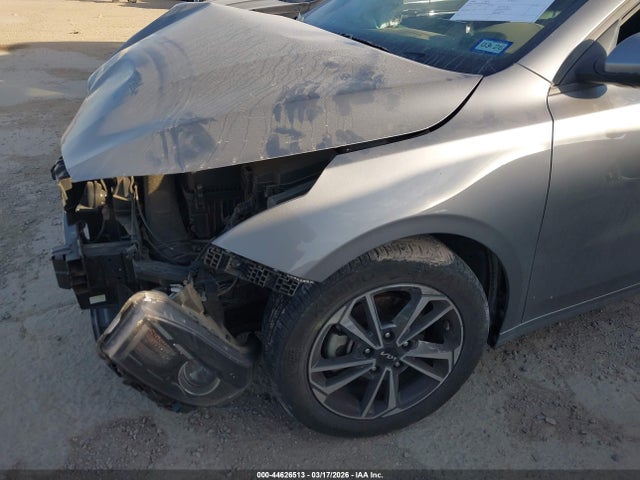 44626513 :رقم المزاد ، 3KPF24AD0RE809760 vin ، 2024 Kia Forte Lxs مزاد بيع
