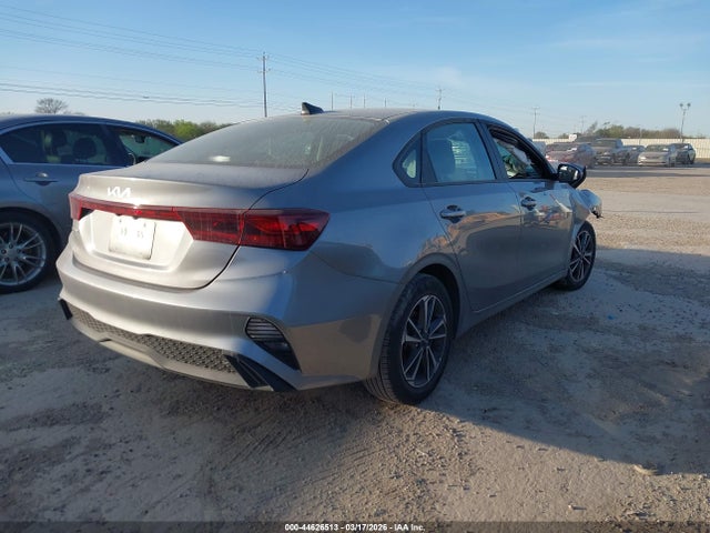 44626513 :رقم المزاد ، 3KPF24AD0RE809760 vin ، 2024 Kia Forte Lxs مزاد بيع