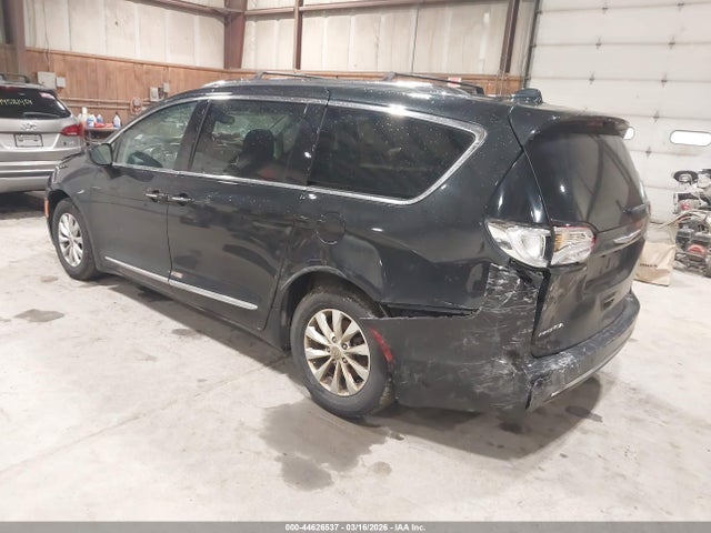 Продажа на аукционе авто 2019 Chrysler Pacifica Touring L, vin: 2C4RC1BG1KR645201, номер лота: 44626537