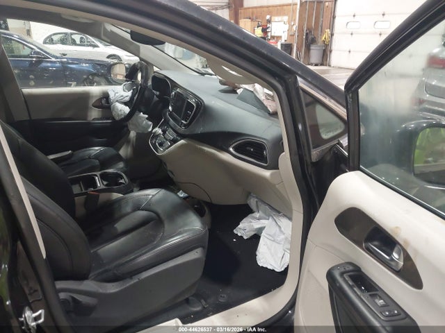 Продажа на аукционе авто 2019 Chrysler Pacifica Touring L, vin: 2C4RC1BG1KR645201, номер лота: 44626537