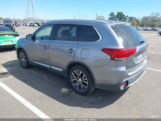 2017 MITSUBISHI OUTLANDER JA4AD3A31HZ061362 Photo 2