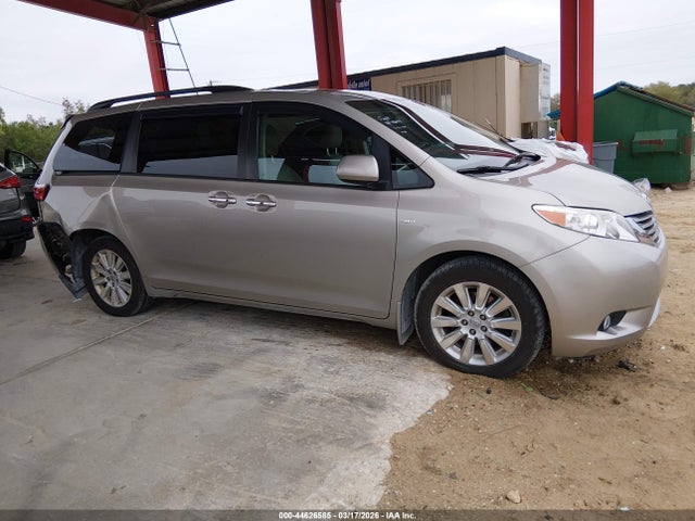 Продажа на аукционе авто 2016 Toyota Sienna Xle 7 Passenger, vin: 5TDDK3DC8GS138796, номер лота: 44626585
