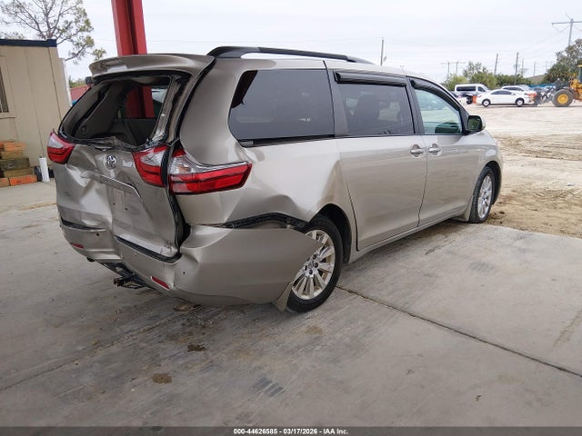 Продажа на аукционе авто 2016 Toyota Sienna Xle 7 Passenger, vin: 5TDDK3DC8GS138796, номер лота: 44626585