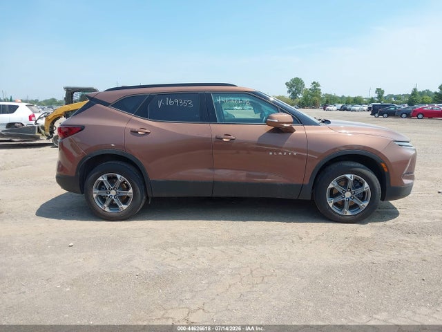 Продажа на аукционе авто 2024 Chevrolet Blazer Fwd 3lt, vin: 3GNKBDR42RS169353, номер лота: 44626618