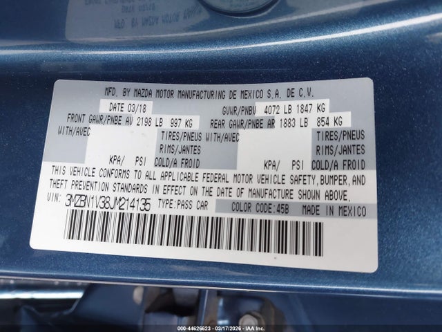 44626623 :رقم المزاد ، 3MZBN1V38JM214135 vin ، 2018 Mazda Mazda3 Touring مزاد بيع