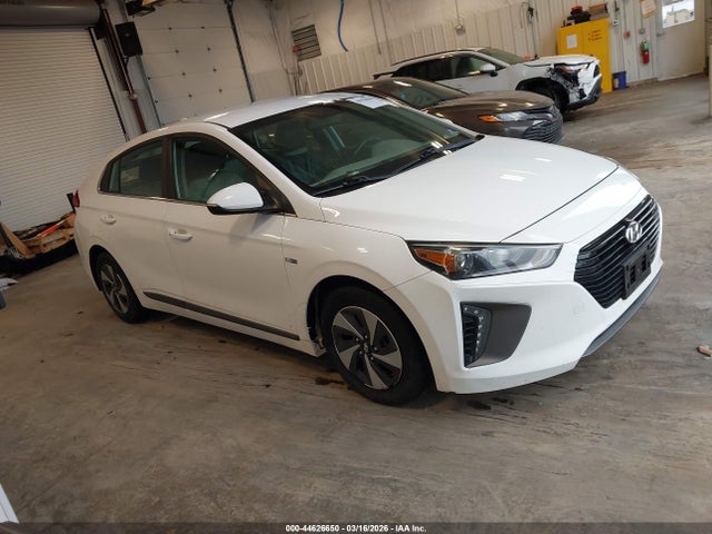 2017 HYUNDAI IONIQ HYBRID KMHC75LC6HU019860
