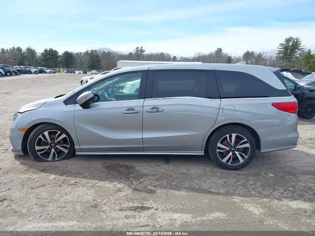 Honda Odyssey Elite 2018 5FNRL6H97JB026098 Image 15