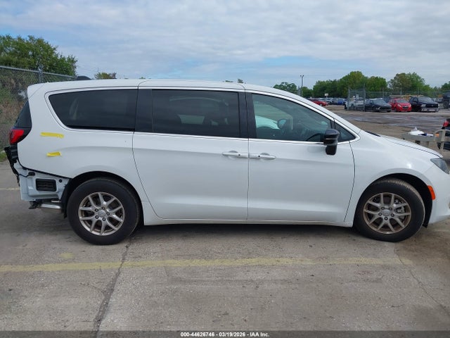 2025 Chrysler Voyager Lx მანქანა იყიდება აუქციონზე, vin: 2C4RC1CG2SR571267, აუქციონის ნომერი: 44626746