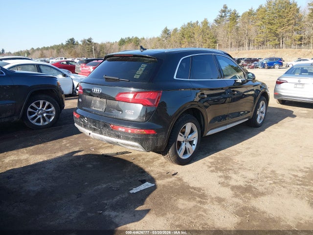 WA1BNAFY1J2211558 Audi Q5 2.0t Premium/2.0t Tech Premium