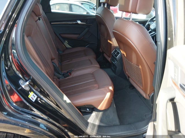 WA1BNAFY1J2211558 Audi Q5 2.0t Premium/2.0t Tech Premium