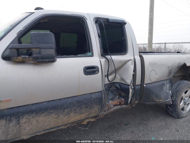 44626796 :رقم المزاد ، 1GCHK29214E311698 vin ، 2004 Chevrolet Silverado 2500hd Ls مزاد بيع