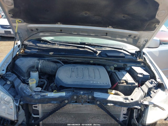 44626825 :رقم المزاد ، 2C4RDGDG6CR109553 vin ، 2012 Dodge Grand Caravan Crew مزاد بيع