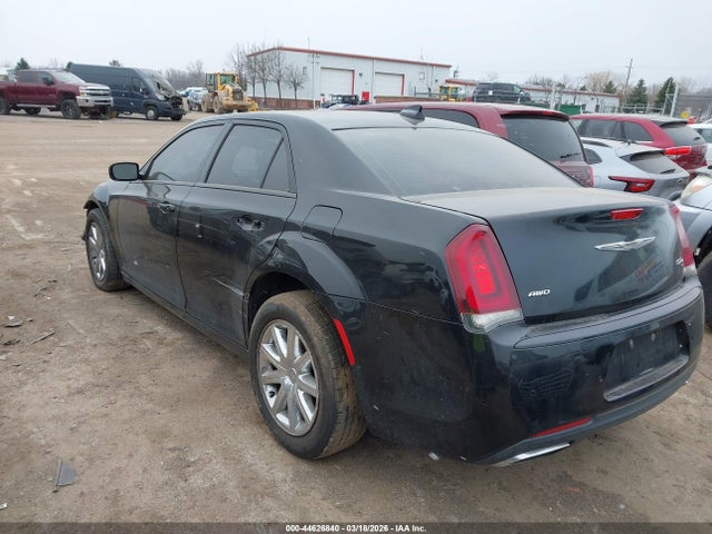 2015 Chrysler 300 300s მანქანა იყიდება აუქციონზე, vin: 2C3CCAGG1FH876503, აუქციონის ნომერი: 44626840