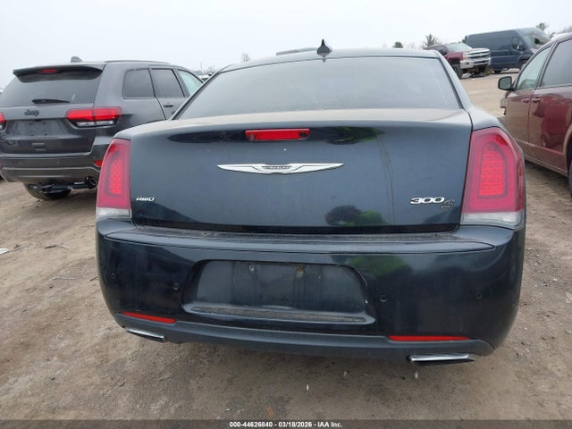 2015 Chrysler 300 300s მანქანა იყიდება აუქციონზე, vin: 2C3CCAGG1FH876503, აუქციონის ნომერი: 44626840
