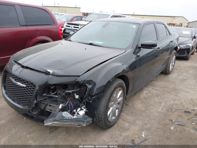 2015 Chrysler 300 300s მანქანა იყიდება აუქციონზე, vin: 2C3CCAGG1FH876503, აუქციონის ნომერი: 44626840