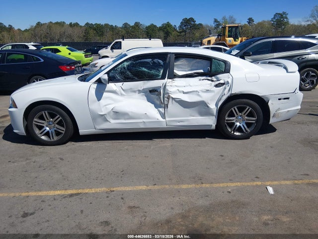 44626883 :رقم المزاد ، 2C3CDXHG8DH701371 vin ، 2013 Dodge Charger Sxt مزاد بيع