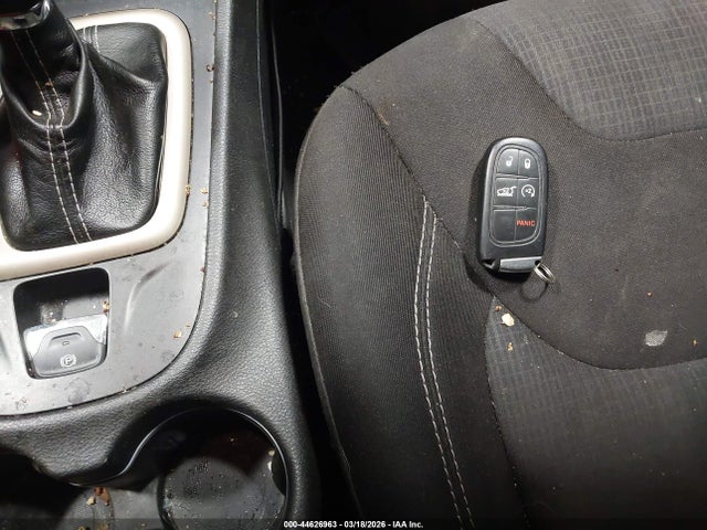 44626963 :رقم المزاد ، 1C4PJMCS2FW511859 vin ، 2015 Jeep Cherokee Latitude مزاد بيع