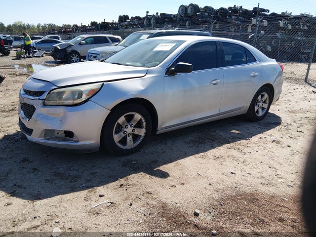 Chevrolet MALIBU LS 2015 1G11B5SL6FF155329 Image 2