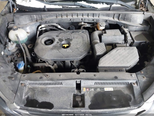 KM8J3CA4XHU467120 Hyundai TUCSON SE