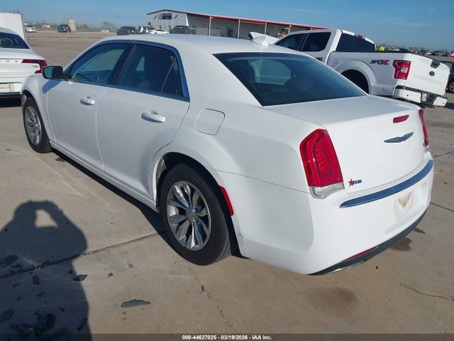 2C3CCAAG0JH317106 Chrysler 300 Touring