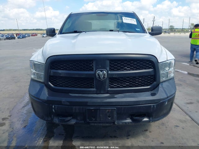 1C6RR7KG7KS681384 RAM 1500 Classic Tradesman 4x4 5&#039;7 Box