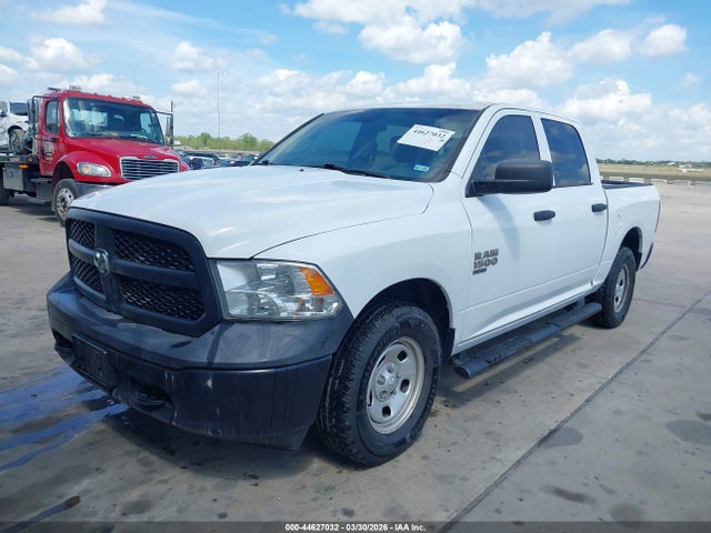 1C6RR7KG7KS681384 RAM 1500 Classic Tradesman 4x4 5&#039;7 Box
