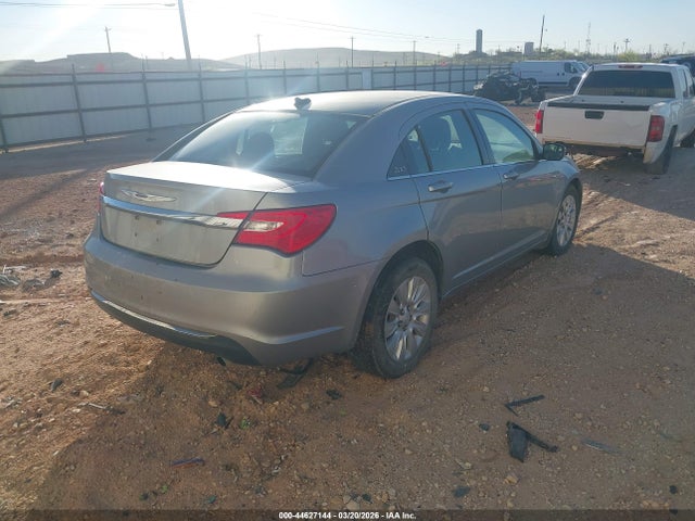2014 CHRYSLER 200 1C3CCBAB5EN213802 Photo 3