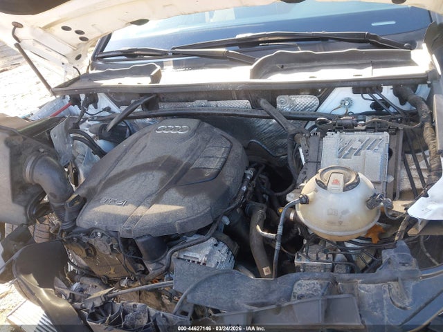 44627146 :رقم المزاد ، WA1BNAFY2J2134473 vin ، 2018 Audi Q5 2.0t Premium/2.0t Tech Premium مزاد بيع