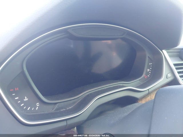 44627146 :رقم المزاد ، WA1BNAFY2J2134473 vin ، 2018 Audi Q5 2.0t Premium/2.0t Tech Premium مزاد بيع