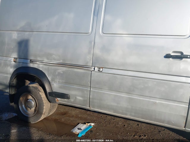 Продажа на аукционе авто 2004 Dodge Sprinter Van 3500 High Roof, vin: WD2PD444345631517, номер лота: 44627202