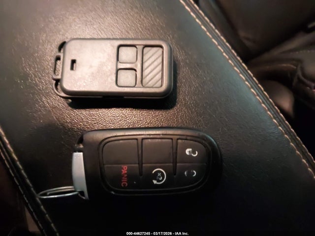 Продажа на аукционе авто 2017 Jeep Cherokee Limited 4x4, vin: 1C4PJMDS8HW597227, номер лота: 44627245