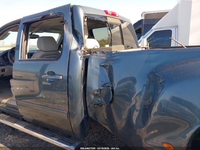 Продаж на аукціоні авто 2008 Gmc Sierra 3500hd Slt, vin: 1GTJK33638F206647, номер лоту: 44627250