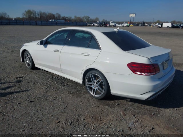 2014 MERCEDES-BENZ E 350 WDDHF5KB4EB009928 Photo 2