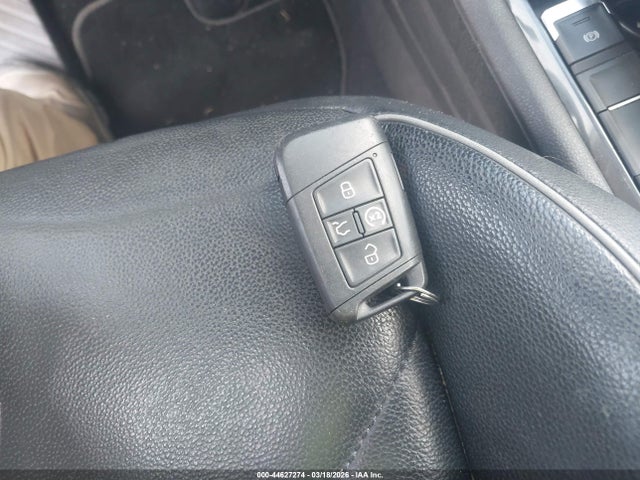 44627274 :رقم المزاد ، 3VV5B7AX9JM119833 vin ، 2018 Volkswagen Tiguan 2.0t Sel Premium مزاد بيع