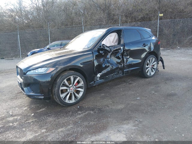 Jaguar F-PACE S 2017 SADCM2BV1HA499908 Image 2