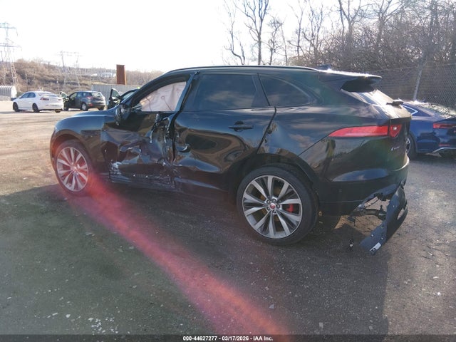 Jaguar F-PACE S 2017 SADCM2BV1HA499908 Image 3