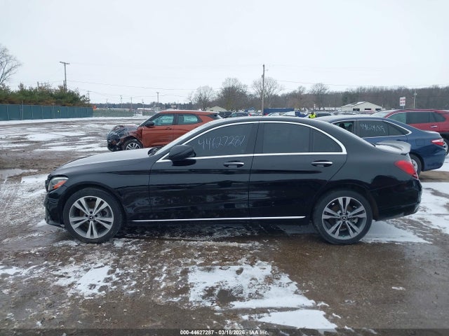 44627287 :رقم المزاد ، W1KWF8EB6MR648967 vin ، 2021 Mercedes-benz C 300 4matic مزاد بيع
