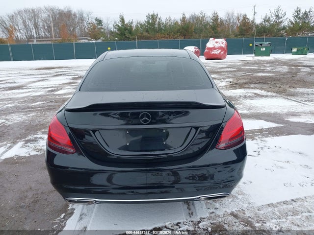 44627287 :رقم المزاد ، W1KWF8EB6MR648967 vin ، 2021 Mercedes-benz C 300 4matic مزاد بيع