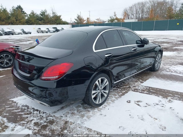 44627287 :رقم المزاد ، W1KWF8EB6MR648967 vin ، 2021 Mercedes-benz C 300 4matic مزاد بيع