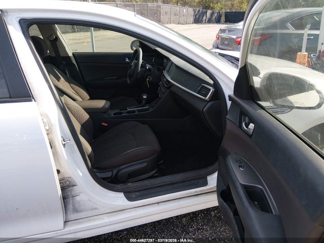 Продаж на аукціоні авто 2019 Kia Optima Lx, vin: 5XXGT4L33KG374509, номер лоту: 44627297