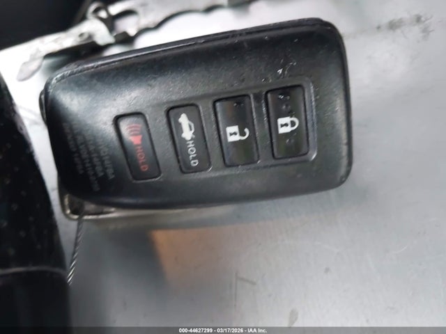 2016 LEXUS IS 200T JTHBA1D29G5025580 Photo 10