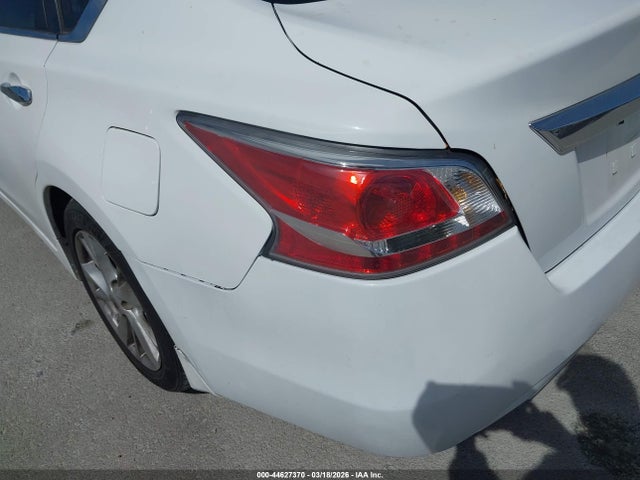Nissan Altima 2.5 Sv 2015 1N4AL3AP0FC165648 Image 14