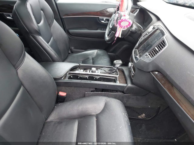 YV4102PK7K1478224 Volvo Xc90 T5 Momentum