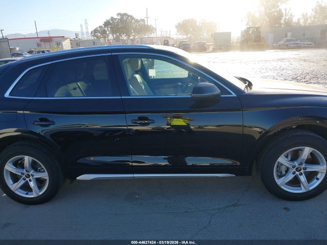 Aukcja sprzedaży 2023 Audi Q5 Premium 40 Tfsi Quattro S Tronic, vin: WA1ABAFY4P2068005, numer aukcji: 44627424