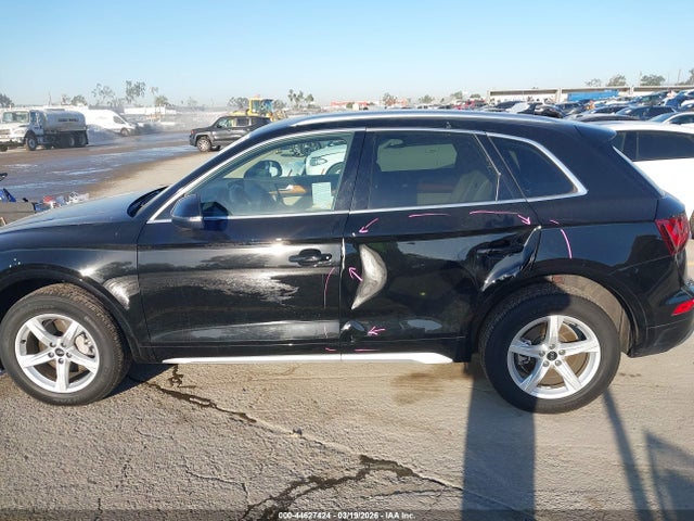 Aukcja sprzedaży 2023 Audi Q5 Premium 40 Tfsi Quattro S Tronic, vin: WA1ABAFY4P2068005, numer aukcji: 44627424