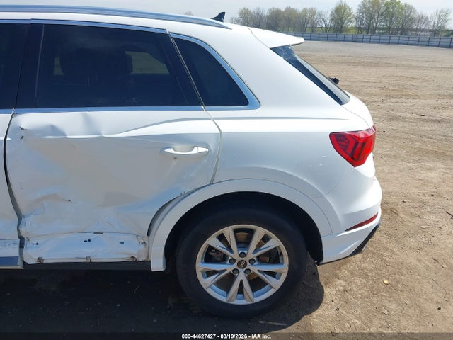 2022 Audi Q3 Premium 45 Tfsi S Line Quattro Tiptronic მანქანა იყიდება აუქციონზე, vin: WA1DECF31N1005189, აუქციონის ნომერი: 44627427