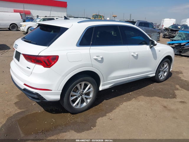 2022 Audi Q3 Premium 45 Tfsi S Line Quattro Tiptronic მანქანა იყიდება აუქციონზე, vin: WA1DECF31N1005189, აუქციონის ნომერი: 44627427