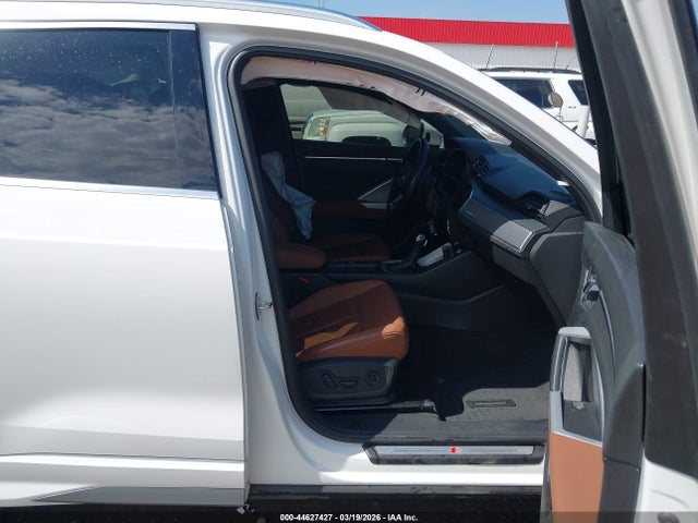 2022 Audi Q3 Premium 45 Tfsi S Line Quattro Tiptronic მანქანა იყიდება აუქციონზე, vin: WA1DECF31N1005189, აუქციონის ნომერი: 44627427